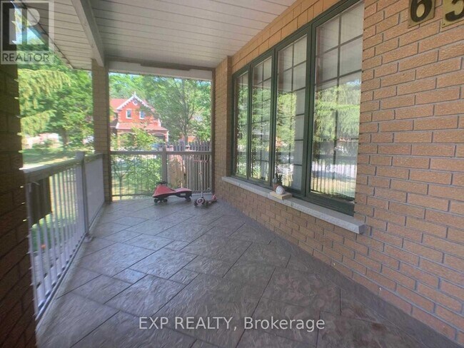 Photo - 63 Cynthia Crescent