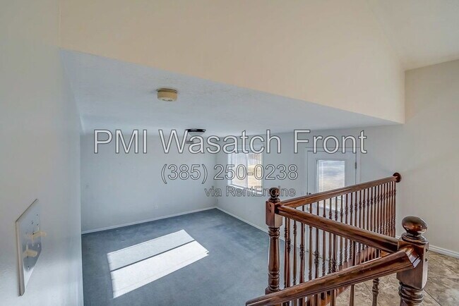 Photo - 794 E Savannah Ct