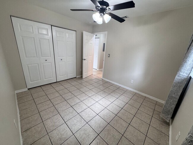 Photo - ANNUAL RENTAL - ARLINGTON PARK 2 BED/2 BATH