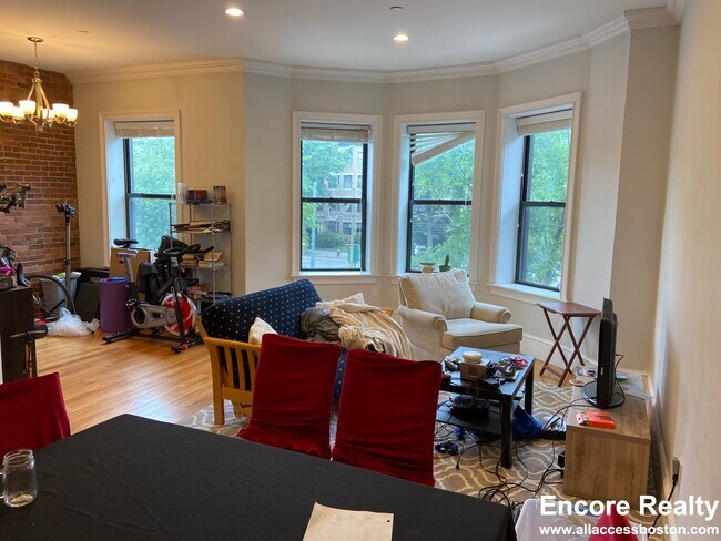 Photo - 1089 Beacon St Unit 9