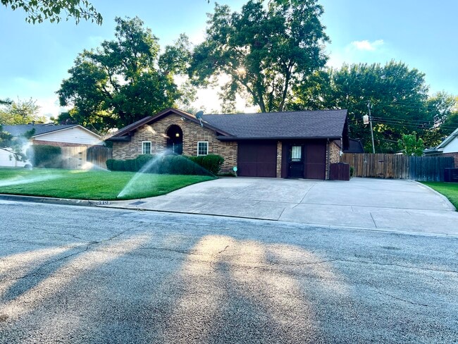 Building Photo - 5608 Lubbock Ave Rental