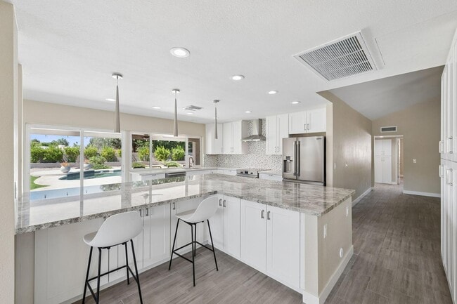 Building Photo - 13222 N 1st Ave