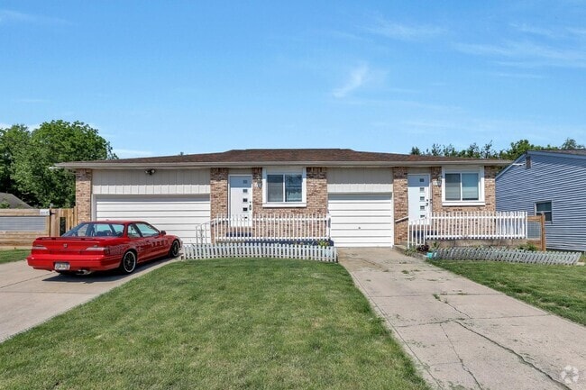 Building Photo - 5763 Stormcroft Ave Rental