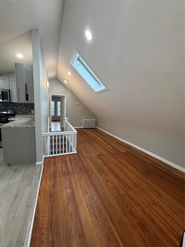 Photo - 7 S Atlantic St