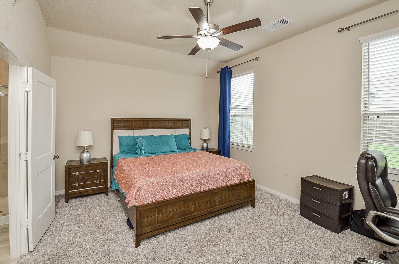Photo - 6807 Vista Ledge Dr