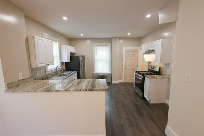 Photo - 32 Robinson St Unit 1