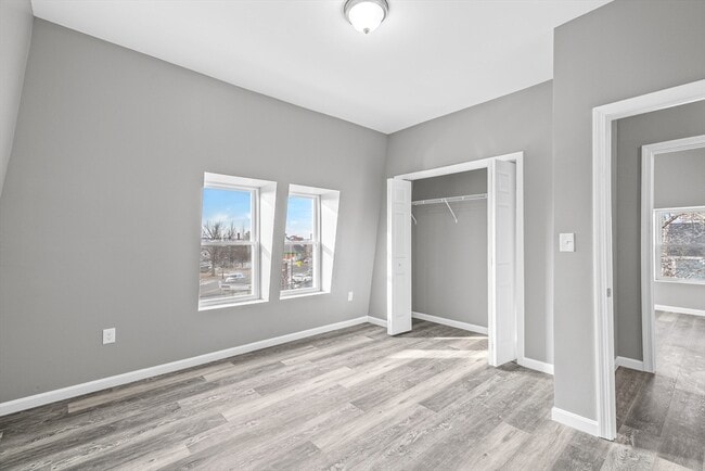 Photo - 712-722 Eastern Ave Unidad 3