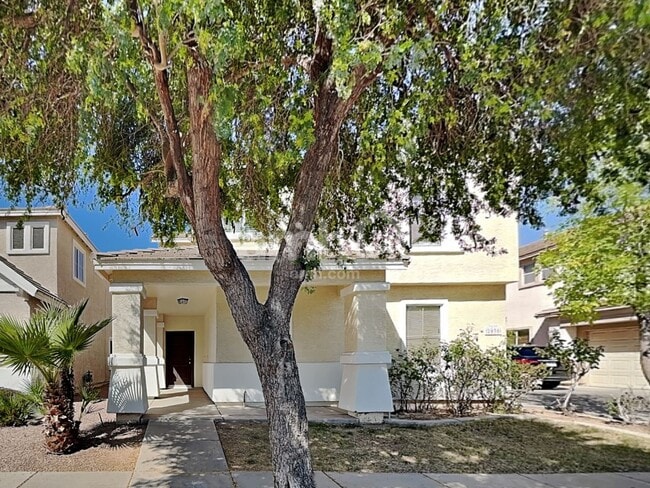 Building Photo - 2030 S 87th St