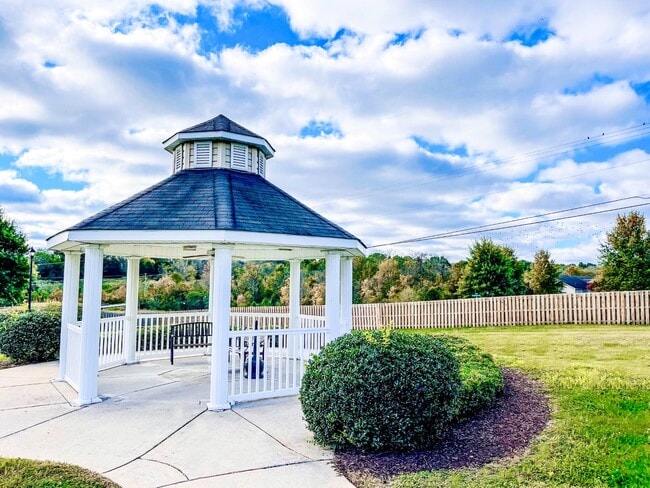 Photo - River Highlands
