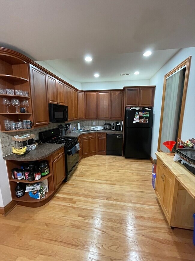 Photo - 3734 N Sheffield Ave Unit 1S