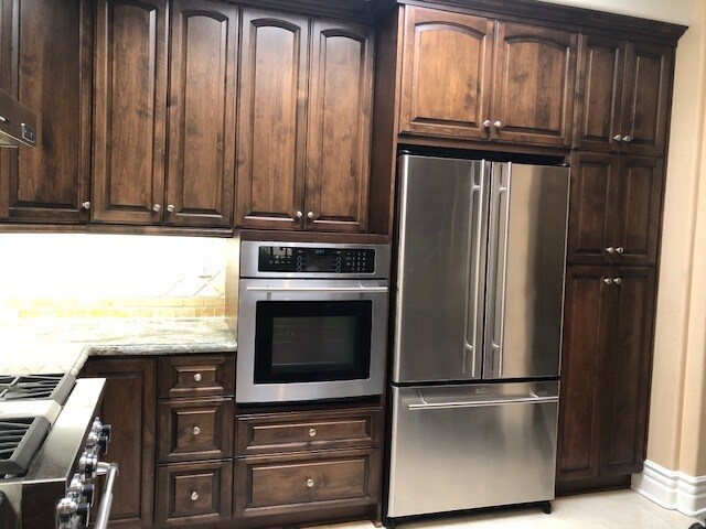 Photo - 11582 Moorpark St