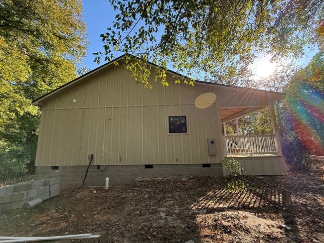 Photo - 1218 Rogers Rd