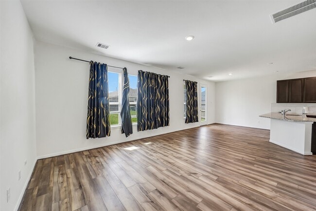 Photo - 2844 Grand Anse Dr
