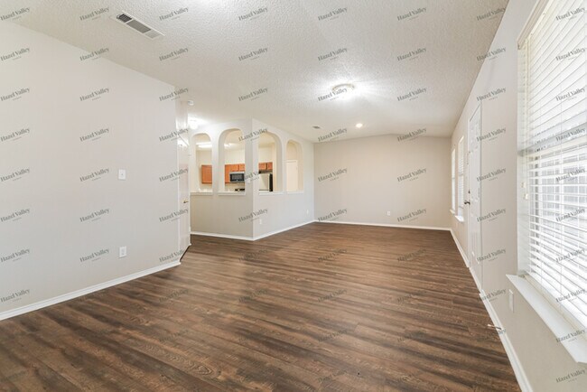 Photo - 1015 Richmond Ln