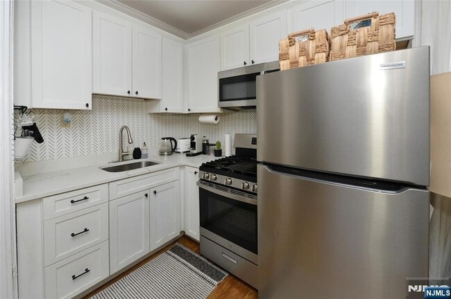 Photo - 275 Engle St Unit N3