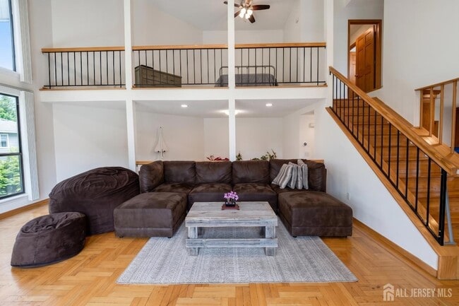 260 Westgate Dr