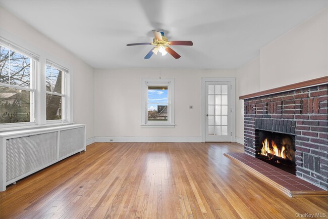 Photo - 247 Roberts Ave