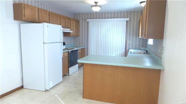 Photo - 105 Twin Oaks Dr