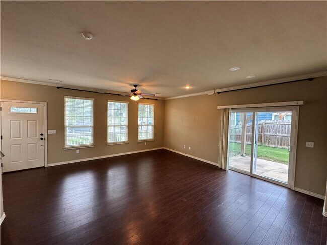 Photo - 626 N Tennyson Ln