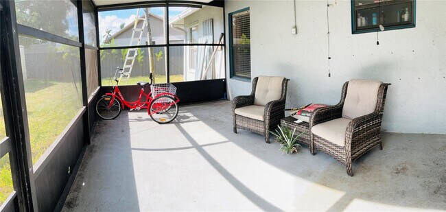 Photo - 12900 SW 13th Manor