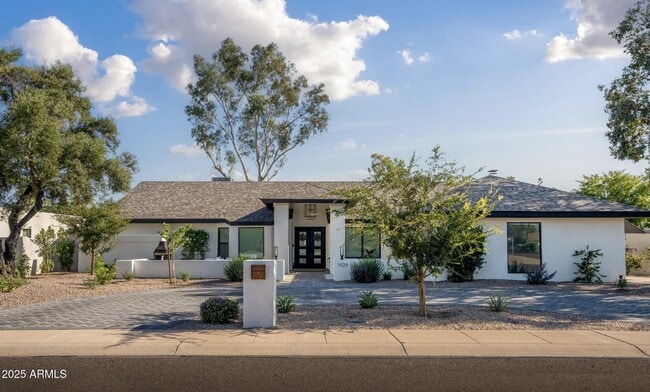 Photo - 1929 E Redmon Dr Casa