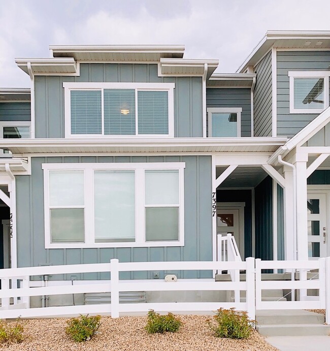 Building Photo - 7397 S Olivine River Ln