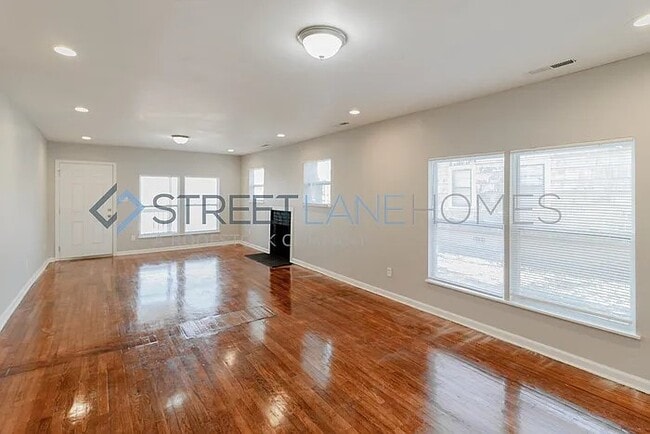 Photo - 3237 Beech Ave SW