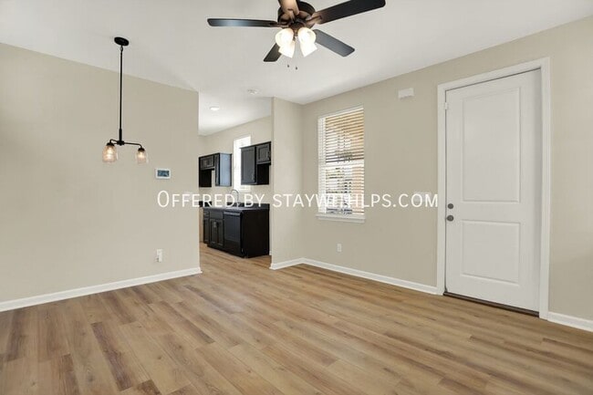 Photo - 164 Keel Ave