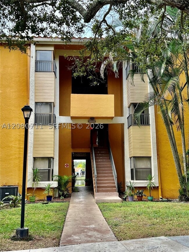 Photo - 3858 Coral Tree Cir Unit 206