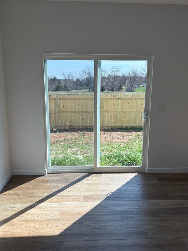 Photo - Beautiful Home in Rogersville!