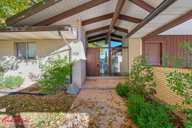 Building Photo - Updated 4 Bedroom Home in the Heart of St. George!