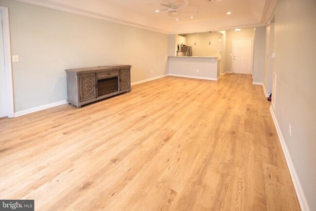 Photo - 8612 Fluttering Leaf Tr Unit 404