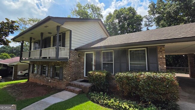 Photo - 715 Barnesdale Dr