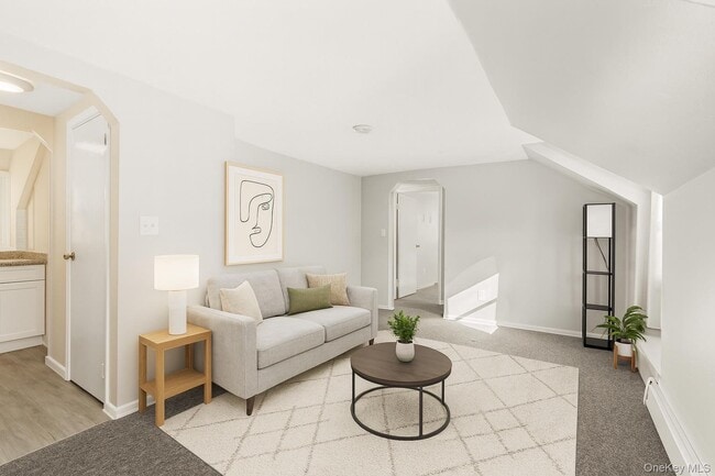 Photo - 174 Mills Pond Rd Unit 2D