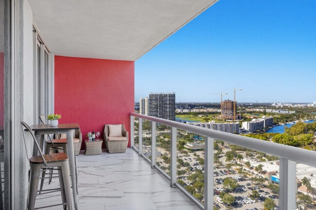 Photo - 2602 E Hallandale Beach Blvd Unit SI FL26-ID1359773P
