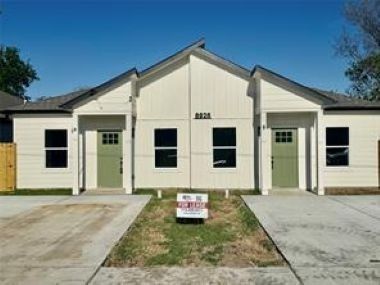 Building Photo - 6926 Paris St Unit B