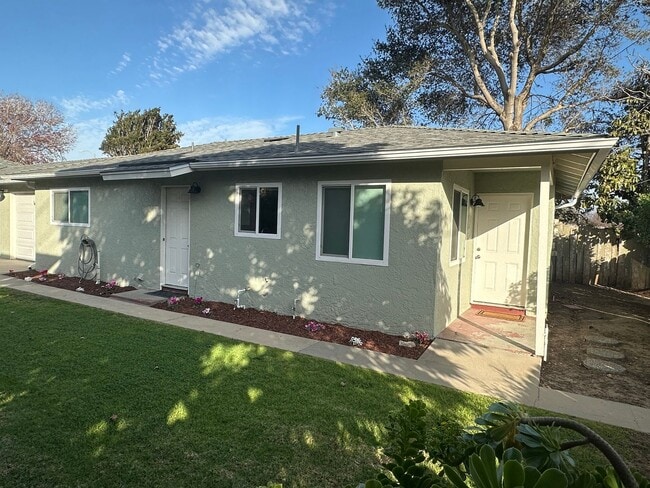 Building Photo - Beautiful 2 Bd./1 Ba. Remodeled rear home in NE Santa Maria