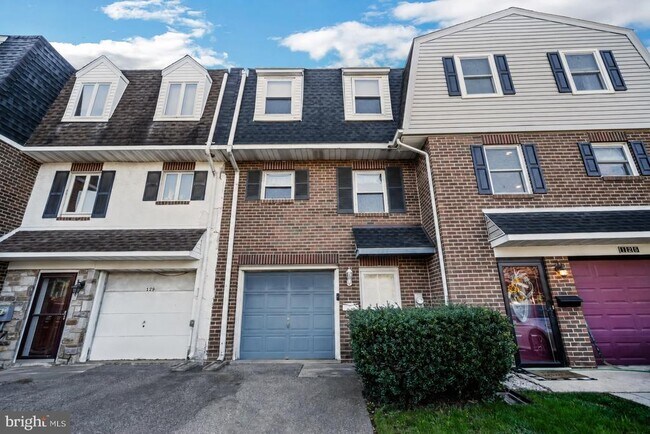 127 Sutcliffe Ln