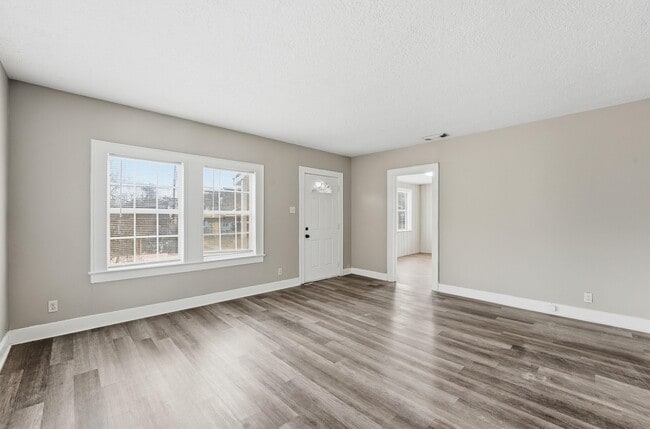 Photo - 144 Glendale St