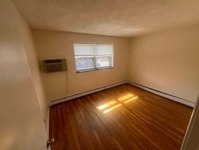 Photo - 268 Grove St Unit U10