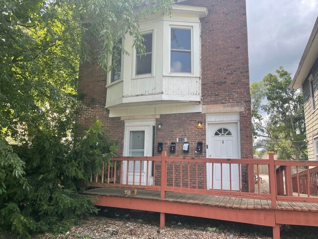 Building Photo - 1112-D Gilbert-