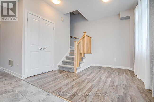 Photo - 52 Saintfield Dr