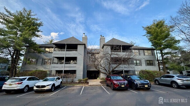 Building Photo - 1107 Woodhaven Dr