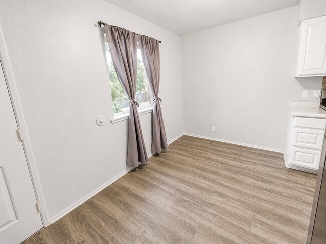 Photo - 1111 E Cochise St Unit 8