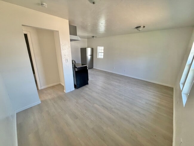 Photo - 2 bed newly renovated!