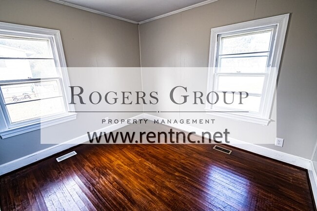 Photo - 1847 S Clearview Dr