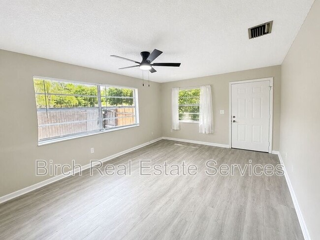 Photo - 447 2nd Ave