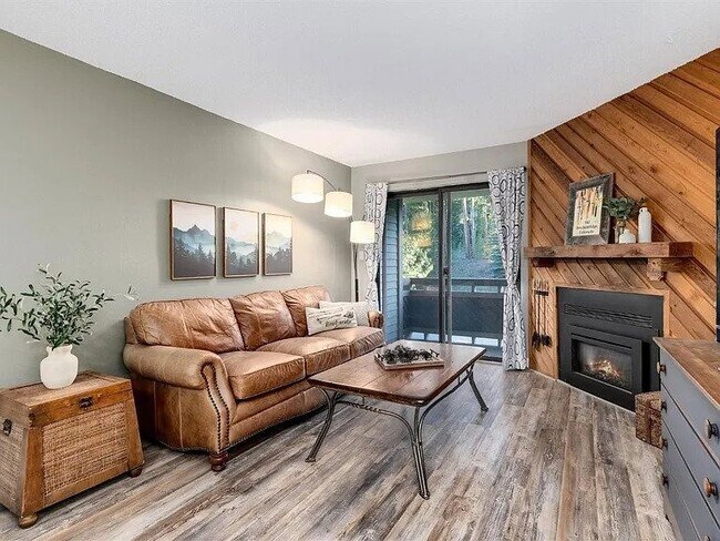 1001 Grandview Dr Unit 15