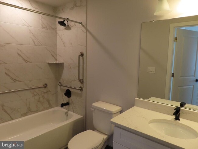 Photo - 101 W Oxford St Unit 408