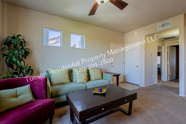 Photo - 2550 E River Rd